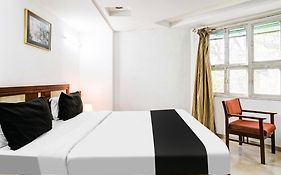 Hotel O Shanti Sadan